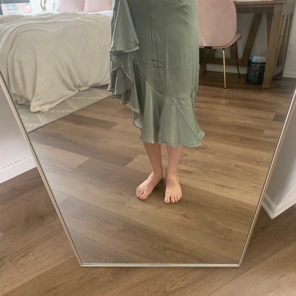 Skirt! - Picture 3 of 4